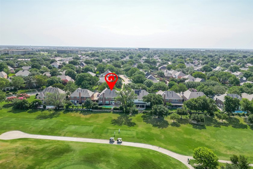 Welcome to your dream home, where luxury, comfort, and golf - photo 33