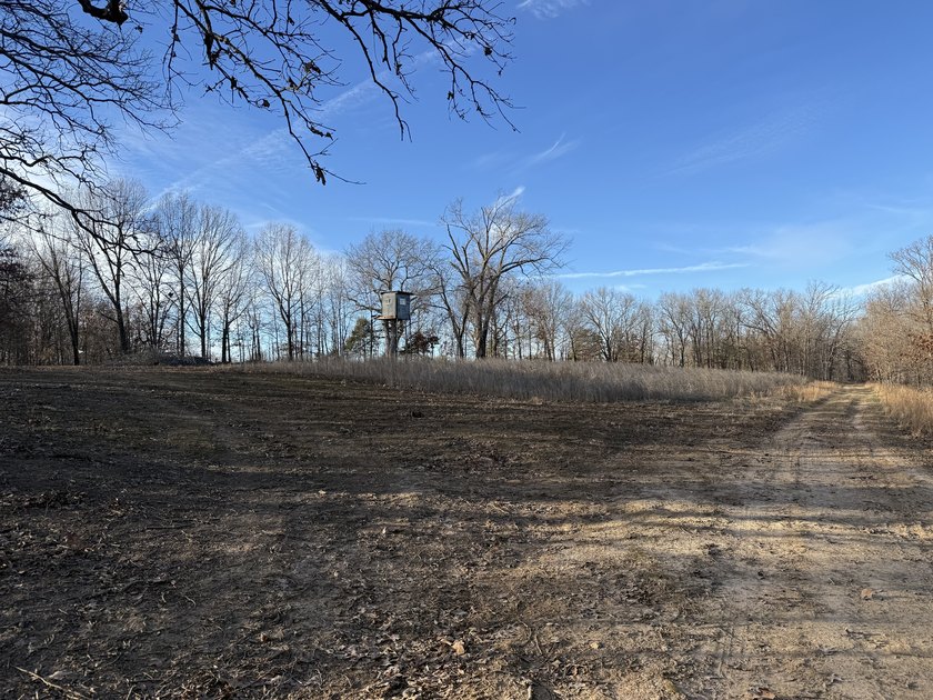 What a great Morgan county hunting farm close to Lake of the - photo 38