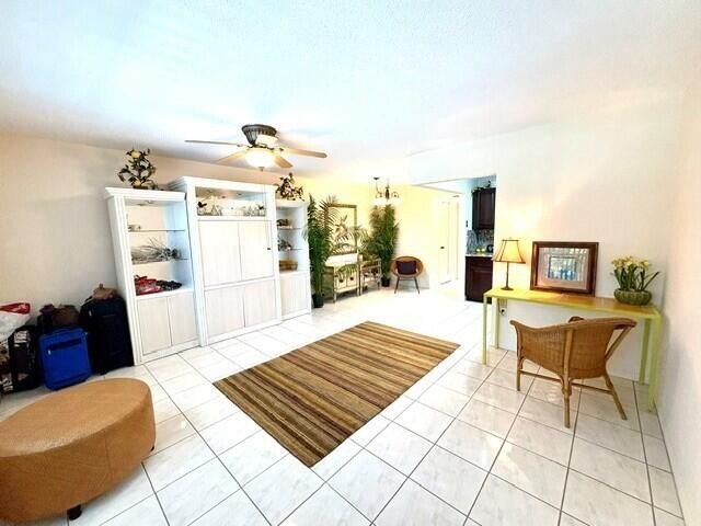 Immaculate second floor, partially furnished, one bedroom one - photo 14