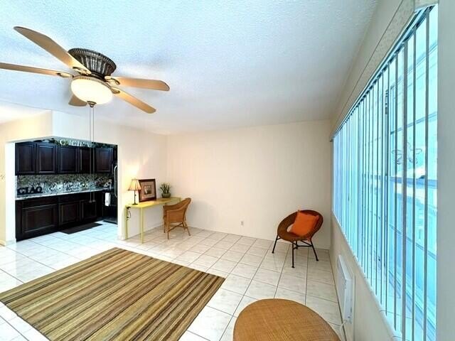 Immaculate second floor, partially furnished, one bedroom one - photo 15