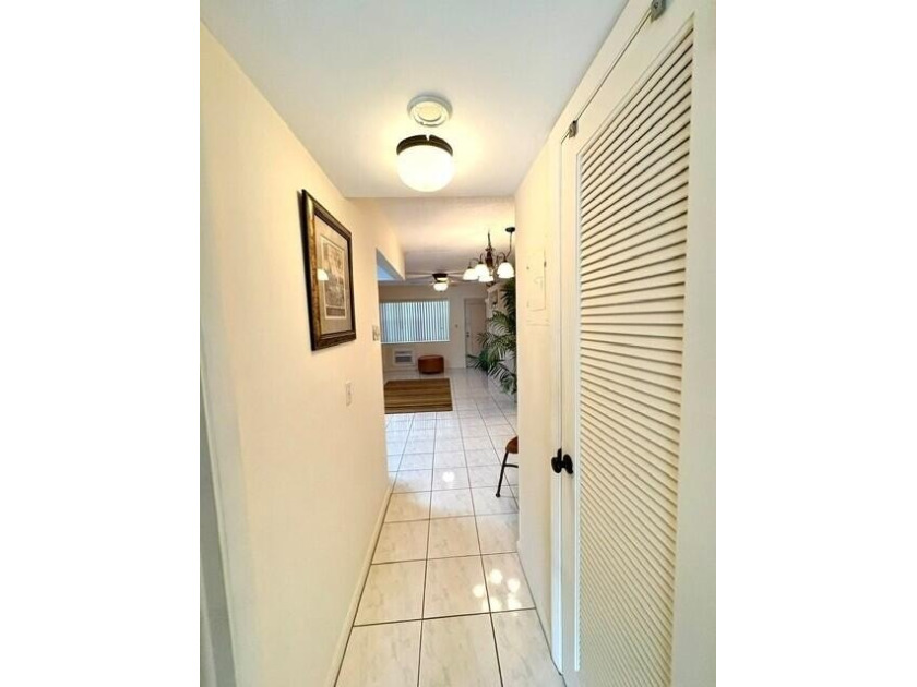 Immaculate second floor, partially furnished, one bedroom one - photo 18