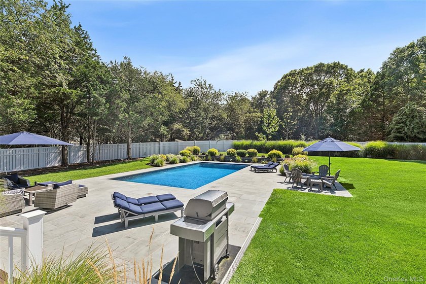 Welcome to the epitome of elegance and comfort at 3470 N Bayview - photo 19