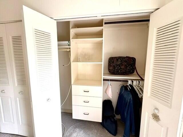 Immaculate second floor, partially furnished, one bedroom one - photo 22