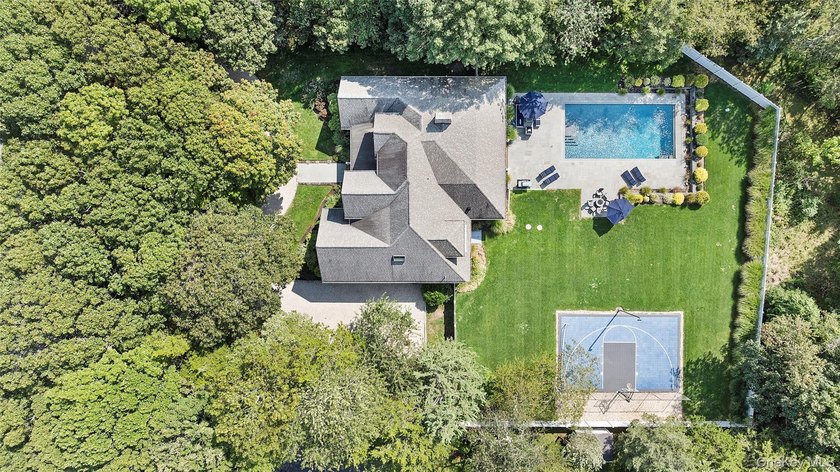 Welcome to the epitome of elegance and comfort at 3470 N Bayview - photo 24