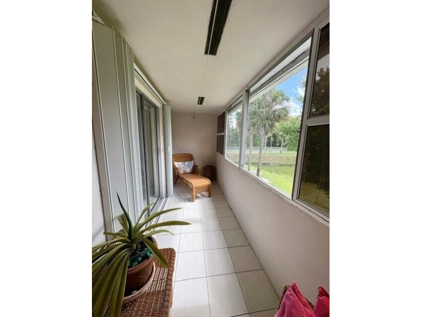 Immaculate second floor, partially furnished, one bedroom one - photo 31