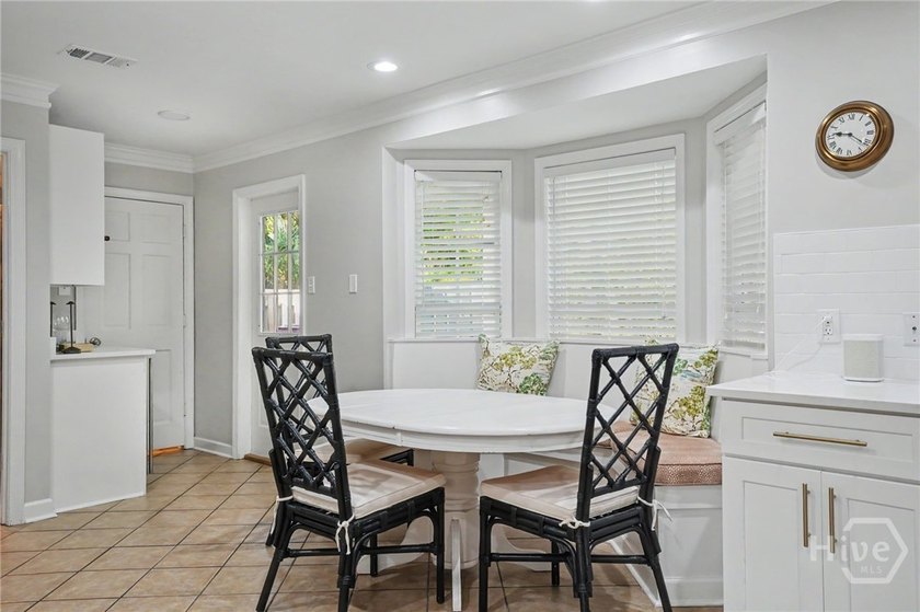 Pristine One-Level Living in the Heart of Marshwood. Experience - photo 12