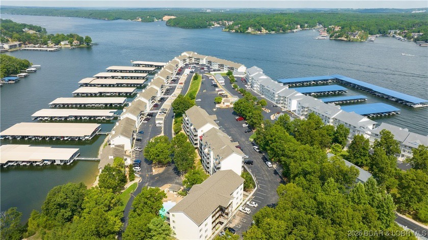 TOP-FLOOR PANORAMIC MAIN CHANNEL VIEWS set this exceptional - photo 15
