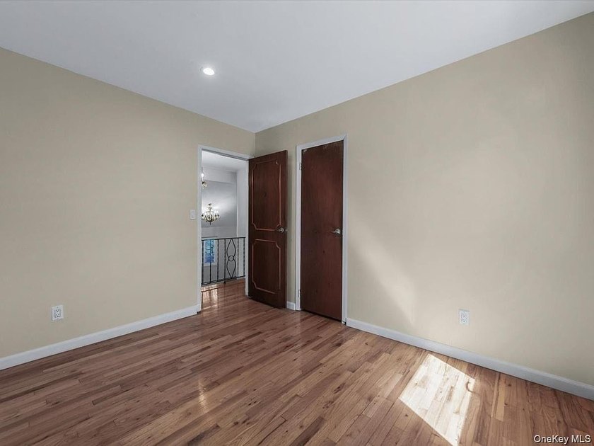 Beautiful and spacious home featuring 4 bedrooms and 2.5 - photo 22