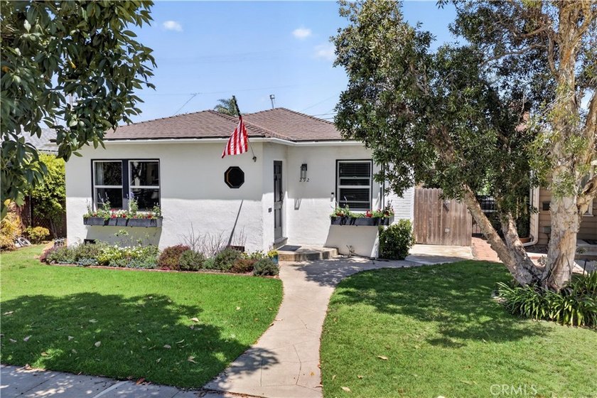 Welcome to 292 Monrovia Avenue, a fully updated home in the - photo 32
