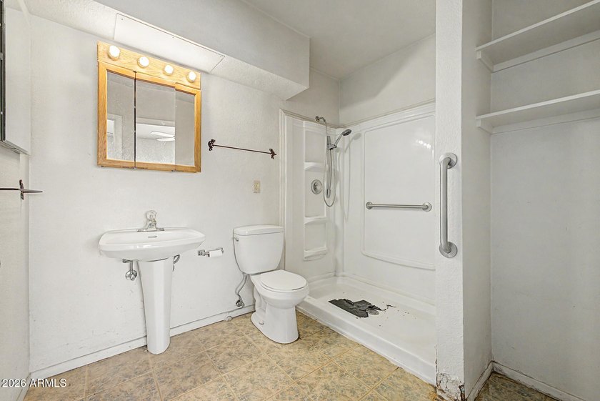 Opportunity awaits! This 3 bedroom, 2 bathroom home offers 1,112 - photo 17