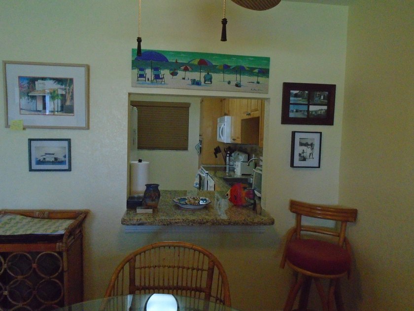 Beautiful waterfront first floor corner unit. Great water view - photo 7