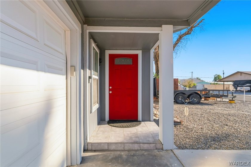 Welcome to 2403 Castle Rock Cir a 3 Bedroom + 3 Bathroom Home - photo 4