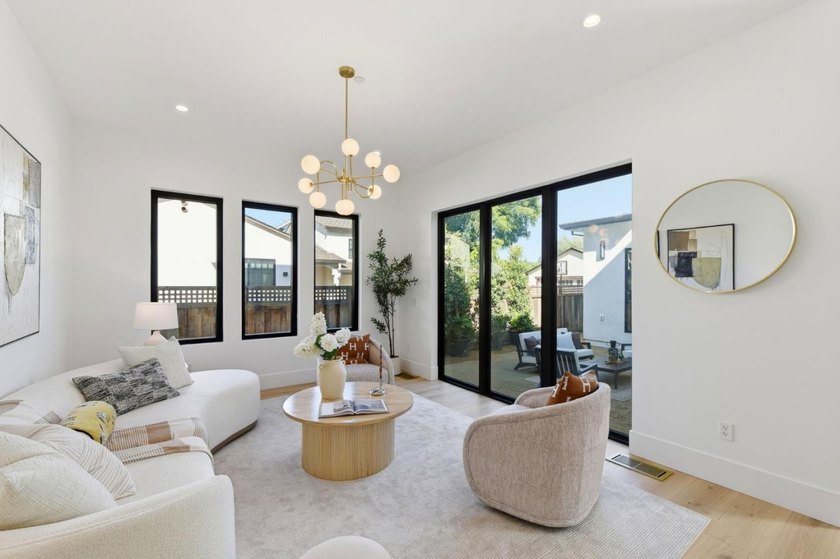 Stunning brand-new home just a short walk from Downtown Willow - photo 5