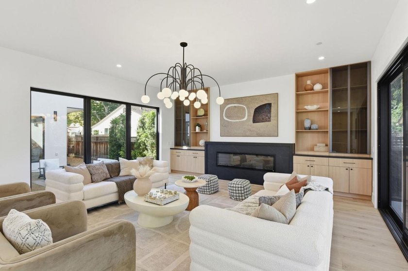 Stunning brand-new home just a short walk from Downtown Willow - photo 8