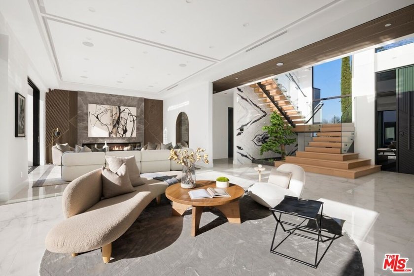 An extraordinary 2026 modern masterpiece in prime Tarzana, this - photo 6