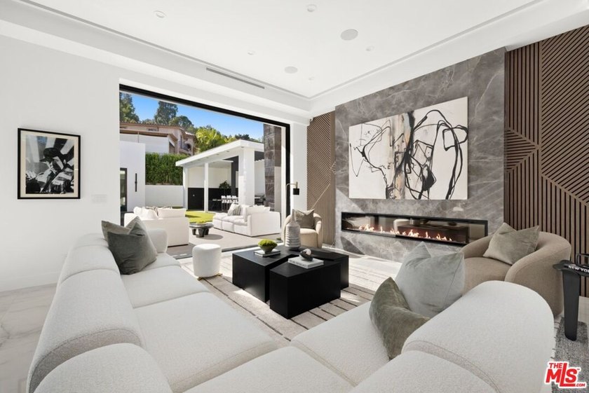 An extraordinary 2026 modern masterpiece in prime Tarzana, this - photo 8