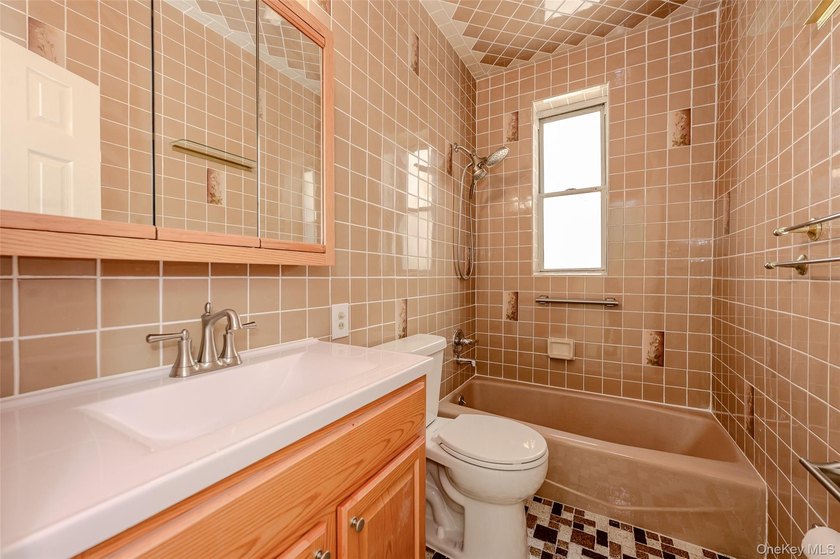 Welcome to a fantastic, income-generating multi-family property - photo 12