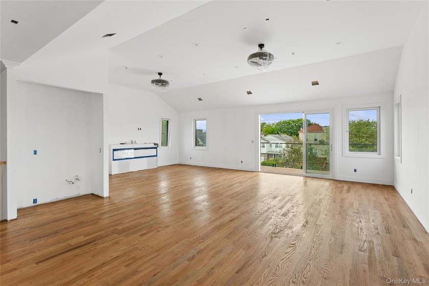 Stunning New Construction - Contemporary Coastal Living - photo 25