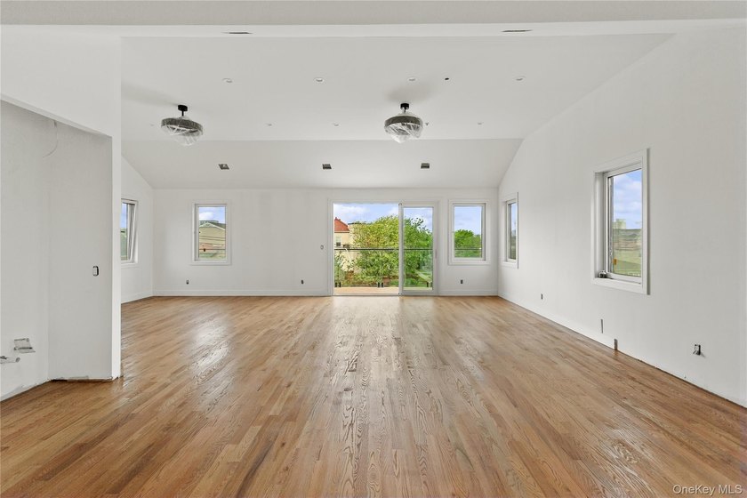 Stunning New Construction - Contemporary Coastal Living - photo 26