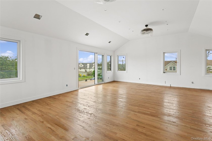 Stunning New Construction - Contemporary Coastal Living - photo 28