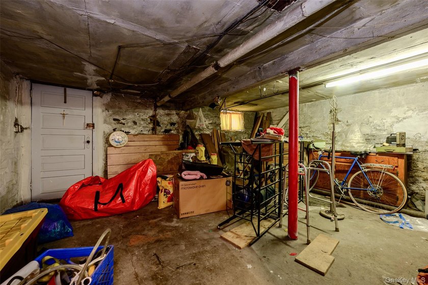 Welcome to a fantastic, income-generating multi-family property - photo 31