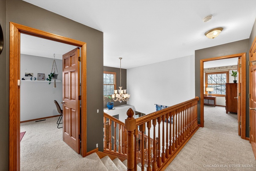 Stunning custom-built home on 1.42 private acres in Ingleside - photo 21