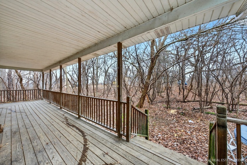 Stunning custom-built home on 1.42 private acres in Ingleside - photo 34