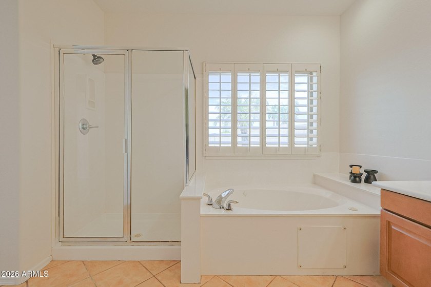 Welcome to an exceptional waterfront retreat in the highly - photo 10