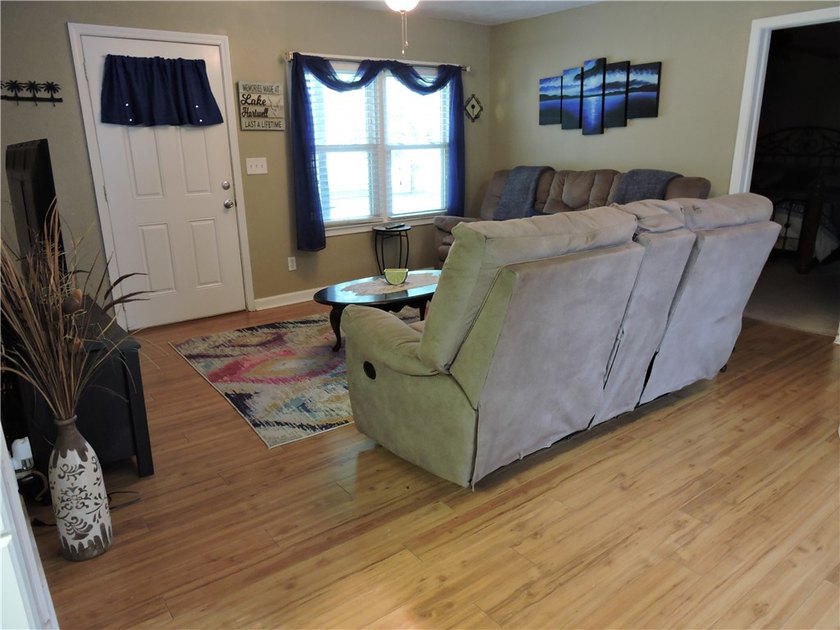 A must-see for those looking for a Move-In Ready, Updated, SOLD - photo 11