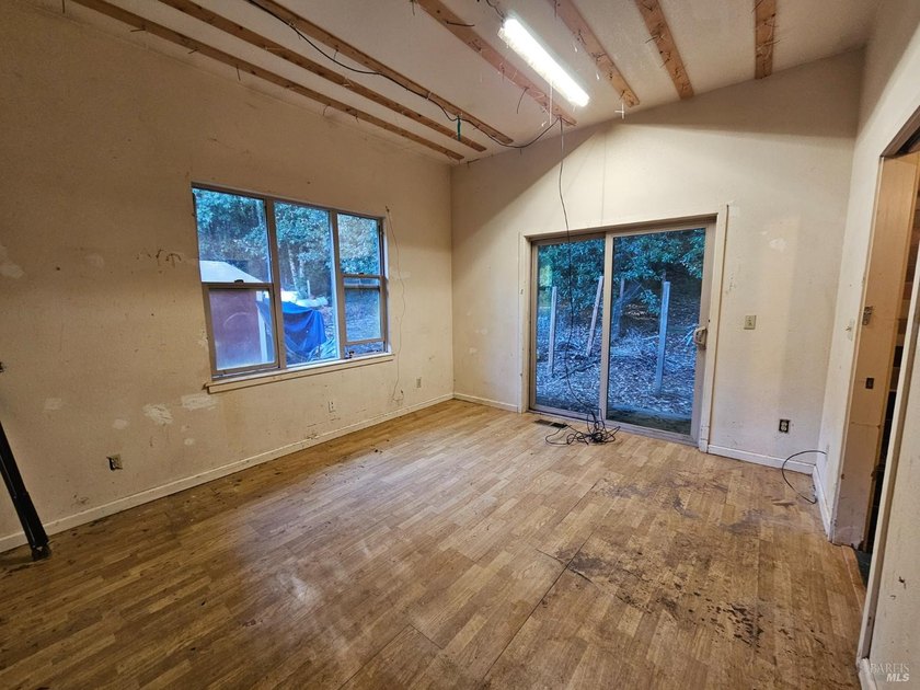 This country gem is priced to sell! Three Bedroom two bathroom - photo 14