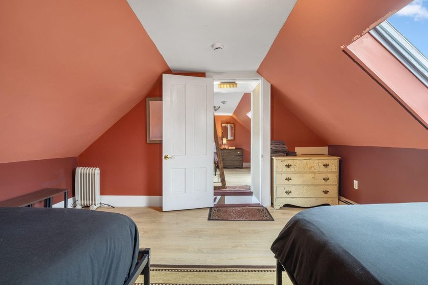 Nestled in the heart of Portland's highly sought-after West End - photo 32