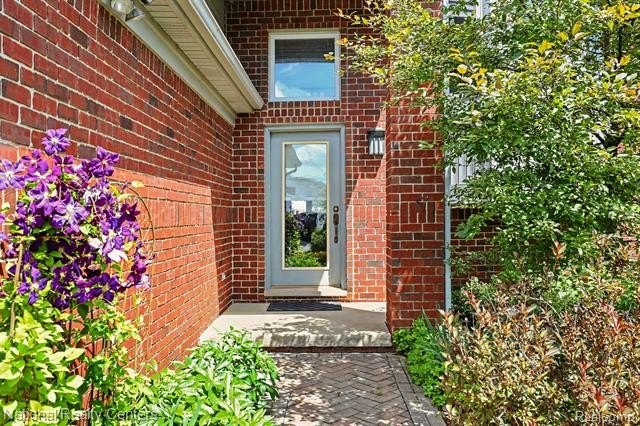 Ready for Lake Life? This Move in Ready Home is a Must-See! - photo 2