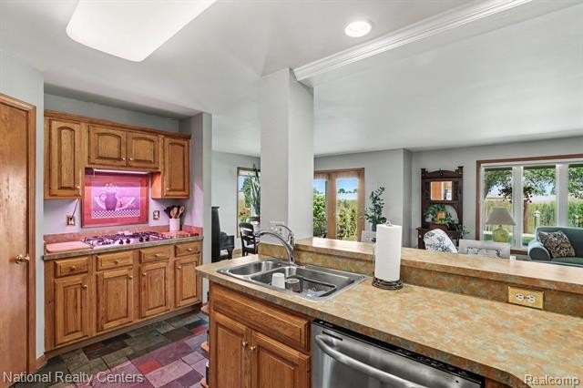 Ready for Lake Life? This Move in Ready Home is a Must-See! - photo 9