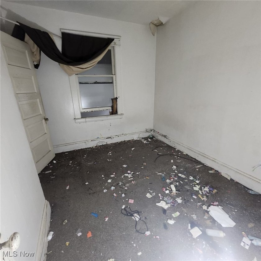 Opportunity awaits with this duplex featuring an upper unit that - photo 15