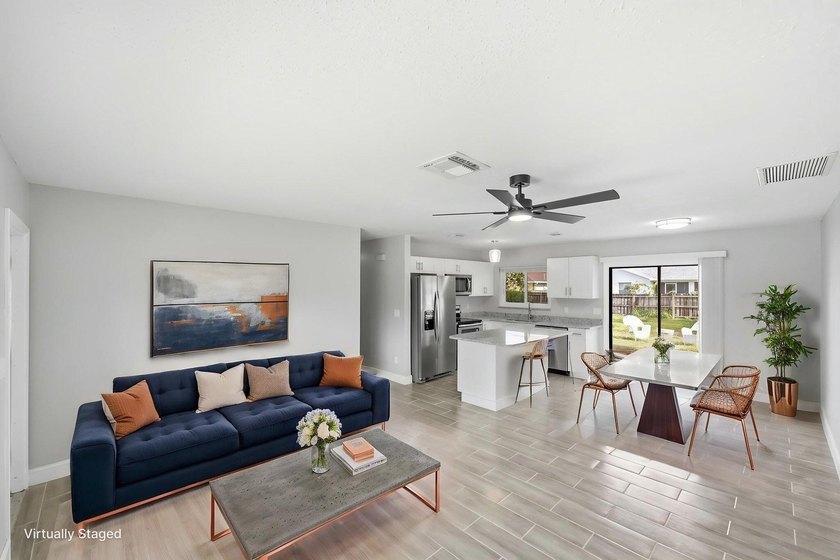 Completely redone and ready to impress! This 3BR/2BA home has - photo 18