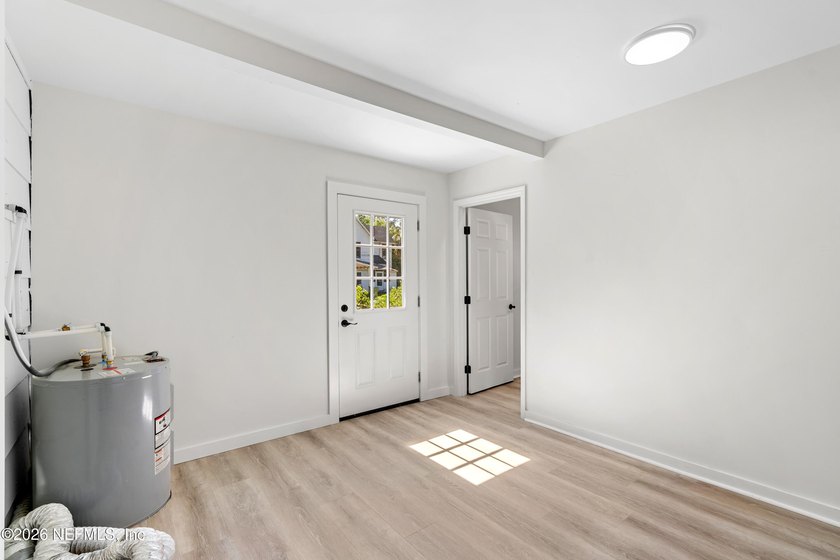 Remodeled and move-in ready in Palatka. This 3 bedroom, 2 - photo 31
