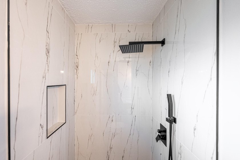 Completely redone and ready to impress! This 3BR/2BA home has - photo 32