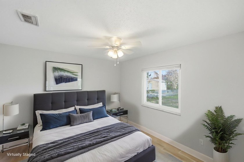 Completely redone and ready to impress! This 3BR/2BA home has - photo 34