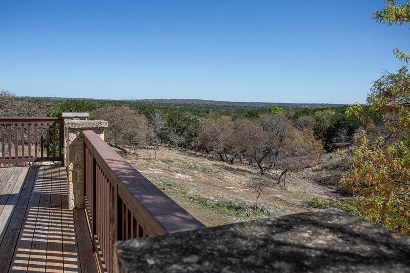 Set on 22.45 wildlife-exempt AC in the heart of the Hill Country - photo 39