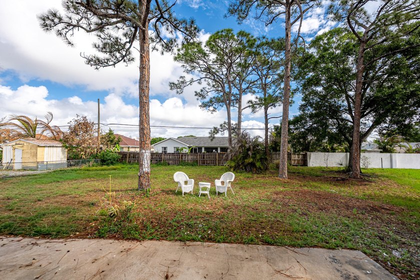 Completely redone and ready to impress! This 3BR/2BA home has - photo 43