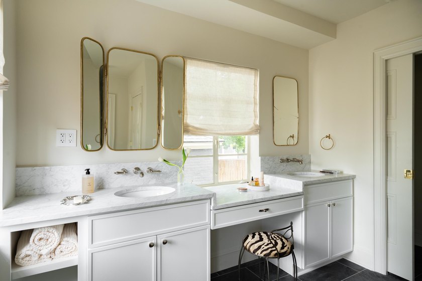 This Wagener Terrace residence offers luxury living in one of - photo 25
