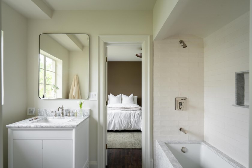 This Wagener Terrace residence offers luxury living in one of - photo 32