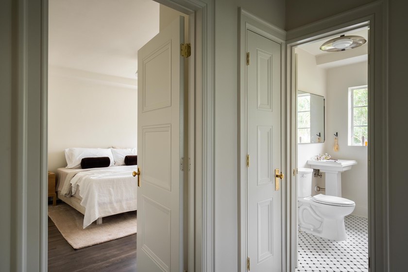 This Wagener Terrace residence offers luxury living in one of - photo 35