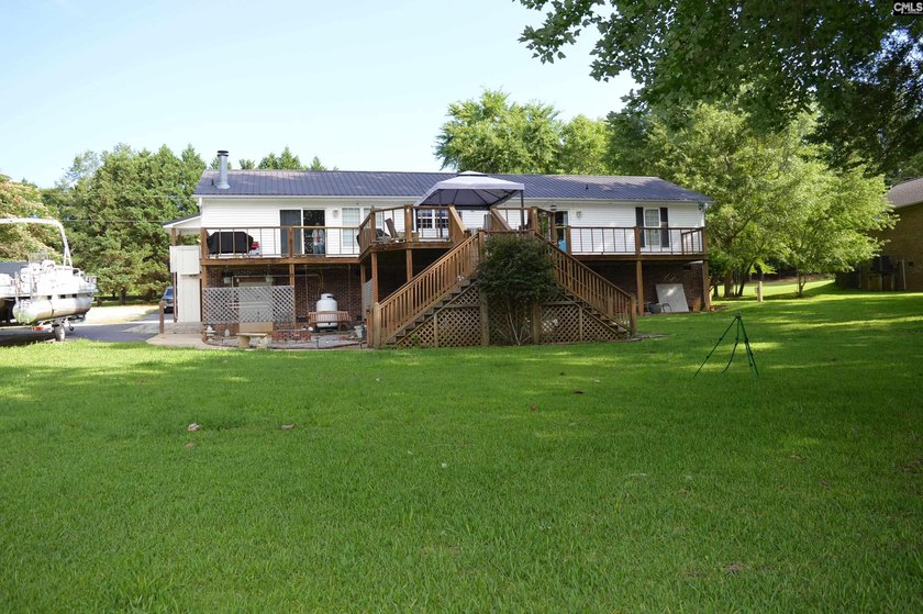 Beautiful, well maintained, 3 bed 2 bath home on a gently - photo 3