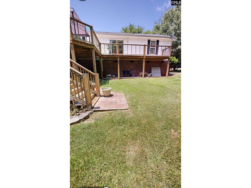 Beautiful, well maintained, 3 bed 2 bath home on a gently - photo 7