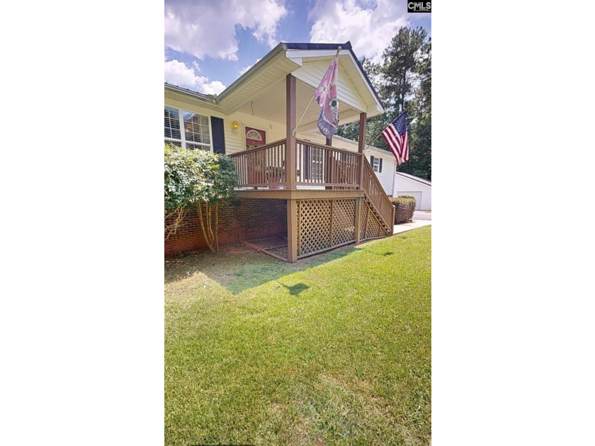 Beautiful, well maintained, 3 bed 2 bath home on a gently - photo 8