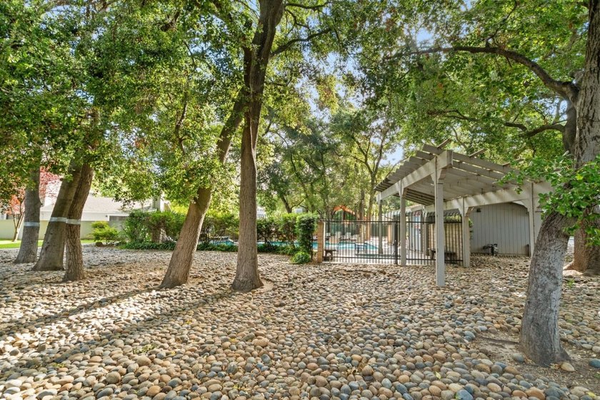 Welcome to 4892 Indian River Dr, a spacious 3-bedroom, 2.5-bath - photo 28