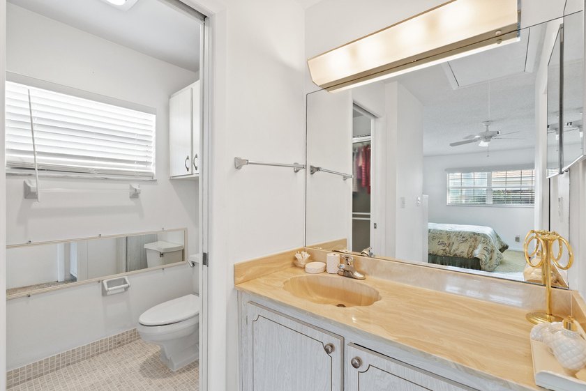 Step into this welcoming 2-bed, 2-bath condo in a gated 55+ - photo 28