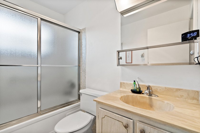 Step into this welcoming 2-bed, 2-bath condo in a gated 55+ - photo 32
