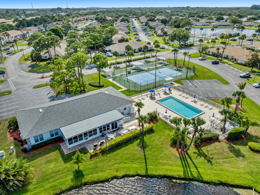 Step into this welcoming 2-bed, 2-bath condo in a gated 55+ - photo 36